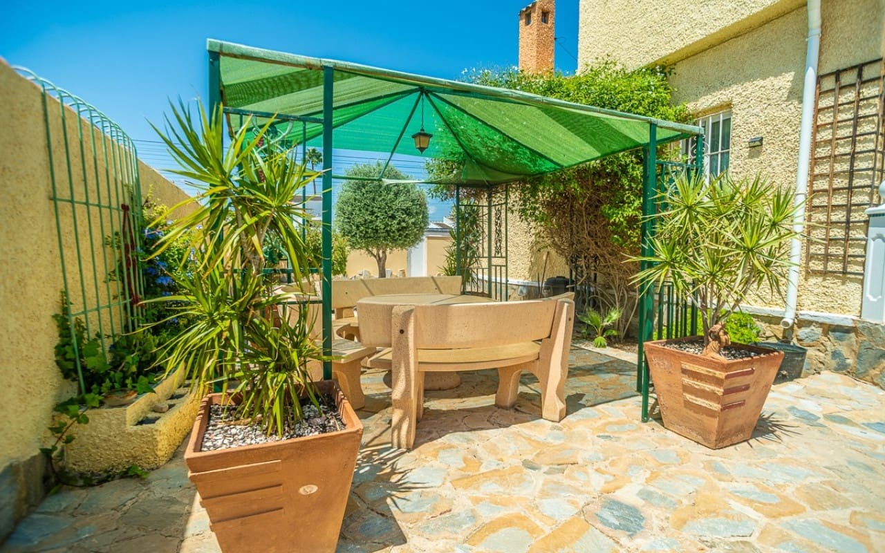 3 camera da letto Villa in vendita in La Siesta con piscina - 535.000 € (Rif: 9185999)