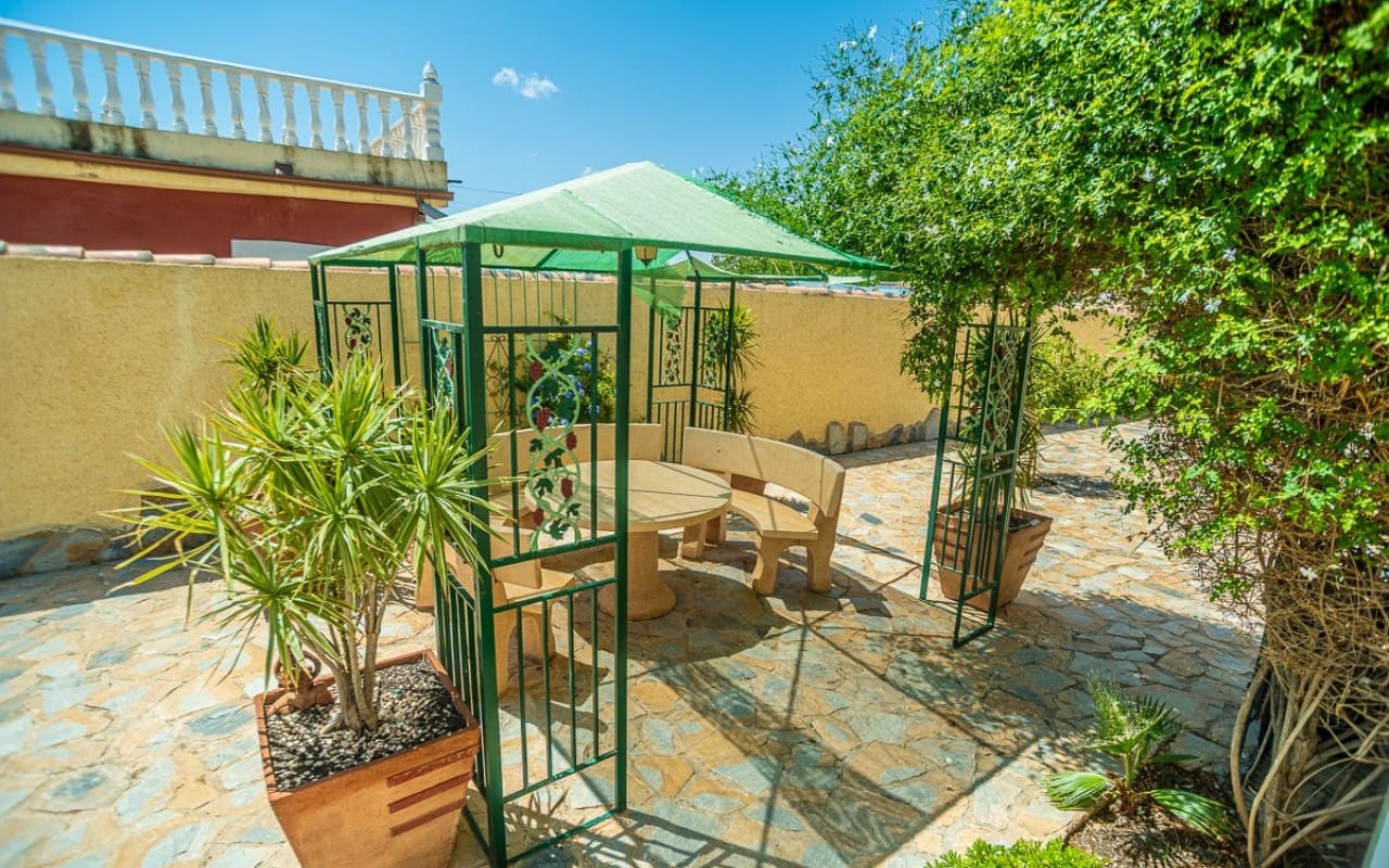 3 camera da letto Villa in vendita in La Siesta con piscina - 535.000 € (Rif: 9185999)