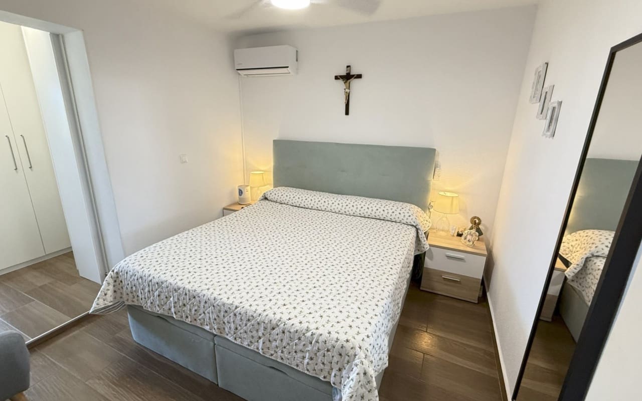 2 soveværelse Byhus til salg i La Zenia med swimmingpool - € 349.900 (Ref: 9191605)