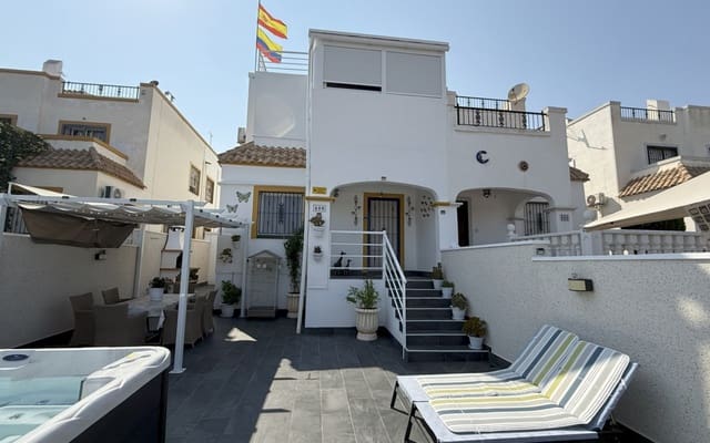 2 soveværelse Byhus til salg i La Zenia, Orihuela med swimmingpool - € 349.900 (Ref: 9191605)