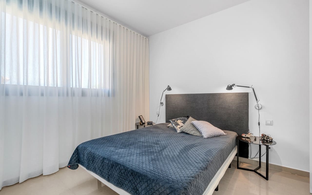 4 soveværelse Villa til salg i Guardamar del Segura med swimmingpool - € 1.390.000 (Ref: 9191747)