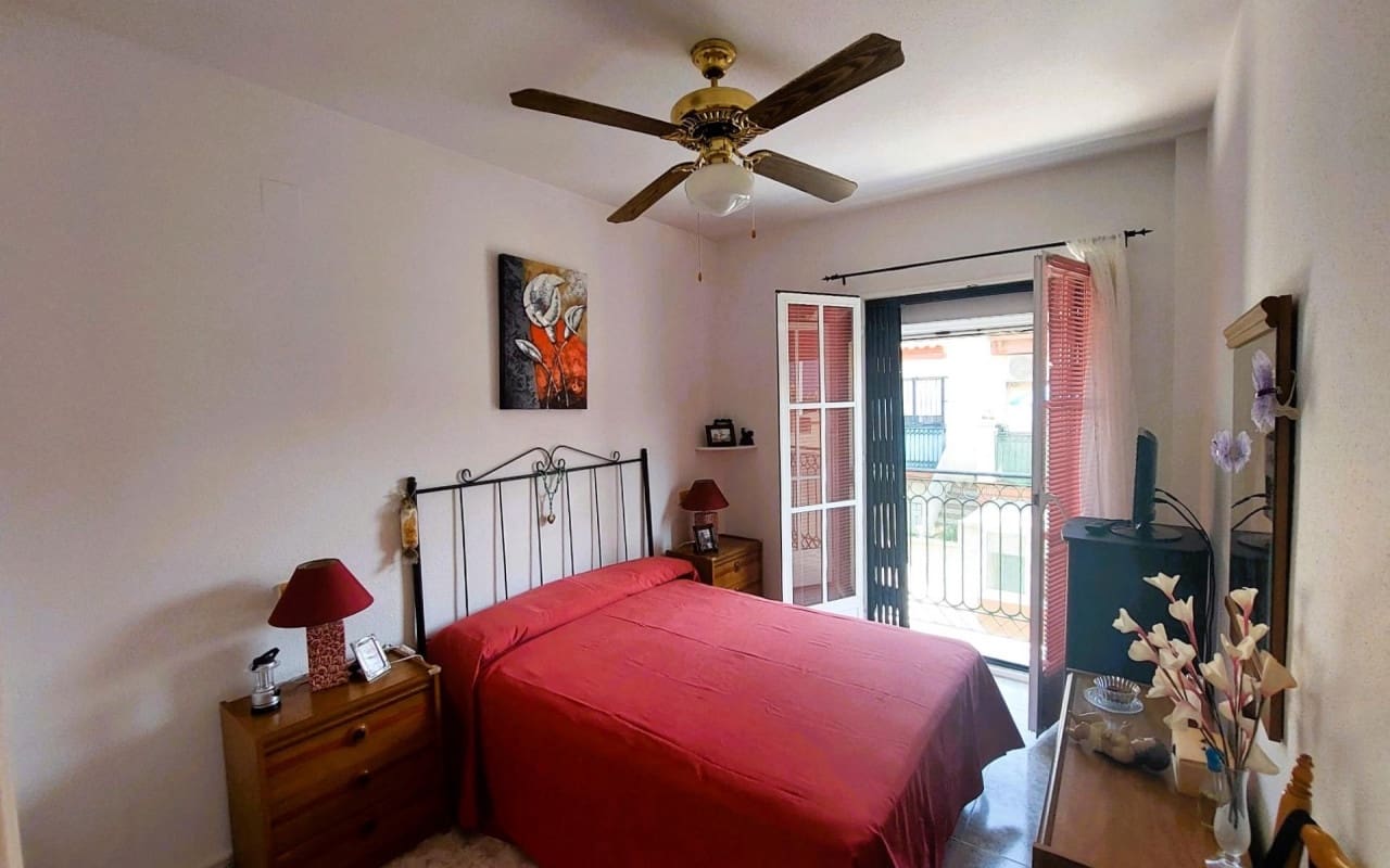 2 soverom Hus til salgs i Playa Flamenca med svømmebasseng - € 147 000 (Ref: 9191749)