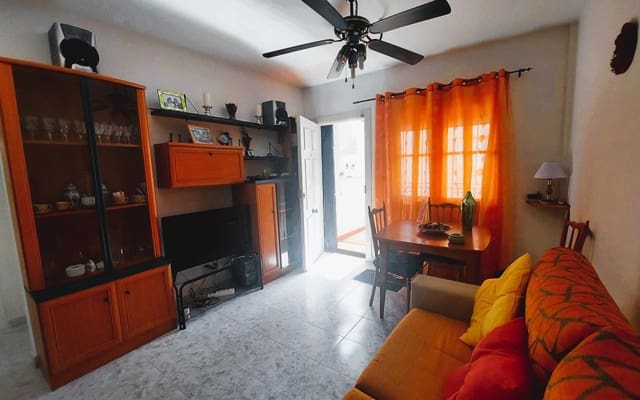 2 soverom Hus til salgs i Playa Flamenca, Orihuela med svømmebasseng - € 147 000 (Ref: 9191749)