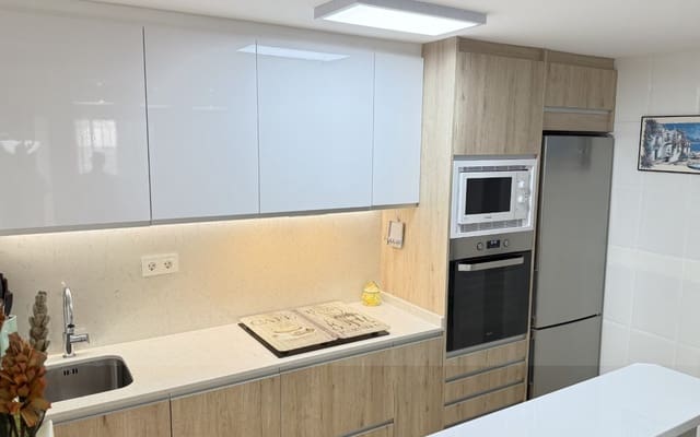 2 makuuhuone Bungalow myytävänä paikassa La Zenia, Orihuela mukana uima-altaan - 229 000 € (Ref: 9191753)