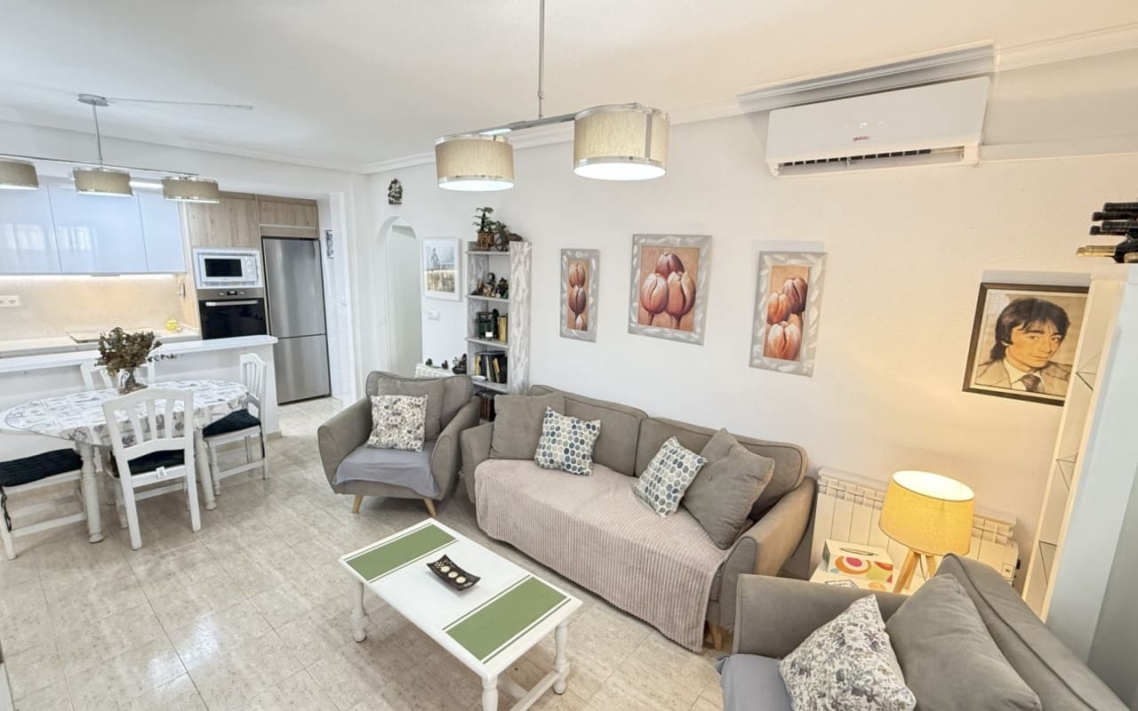 2 soveværelse Bungalow til salg i La Zenia med swimmingpool - € 229.000 (Ref: 9191753)