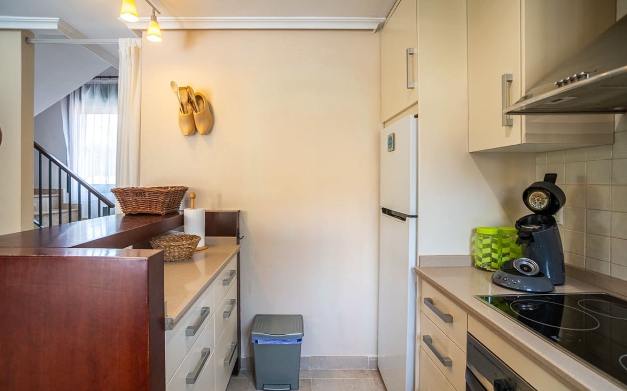 3 soveværelse Semi-Rækkehus til salg i Los Balcones med swimmingpool - € 285.000 (Ref: 9199931)