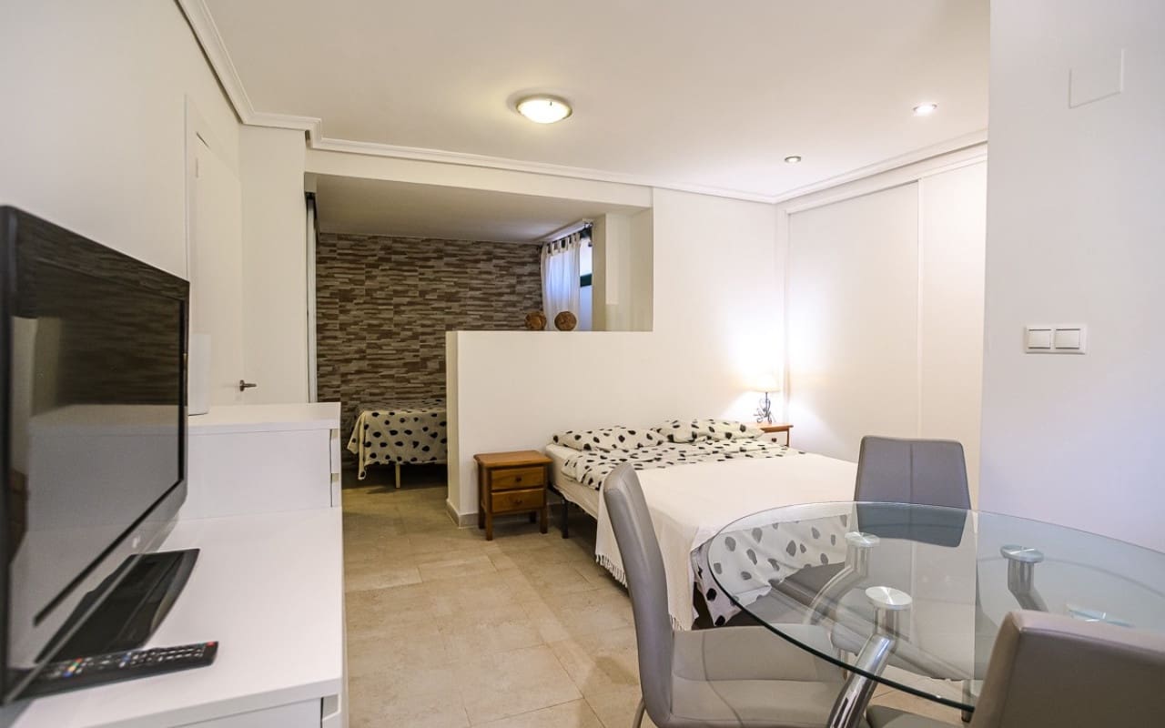 3 soveværelse Semi-Rækkehus til salg i Los Balcones med swimmingpool - € 285.000 (Ref: 9199931)