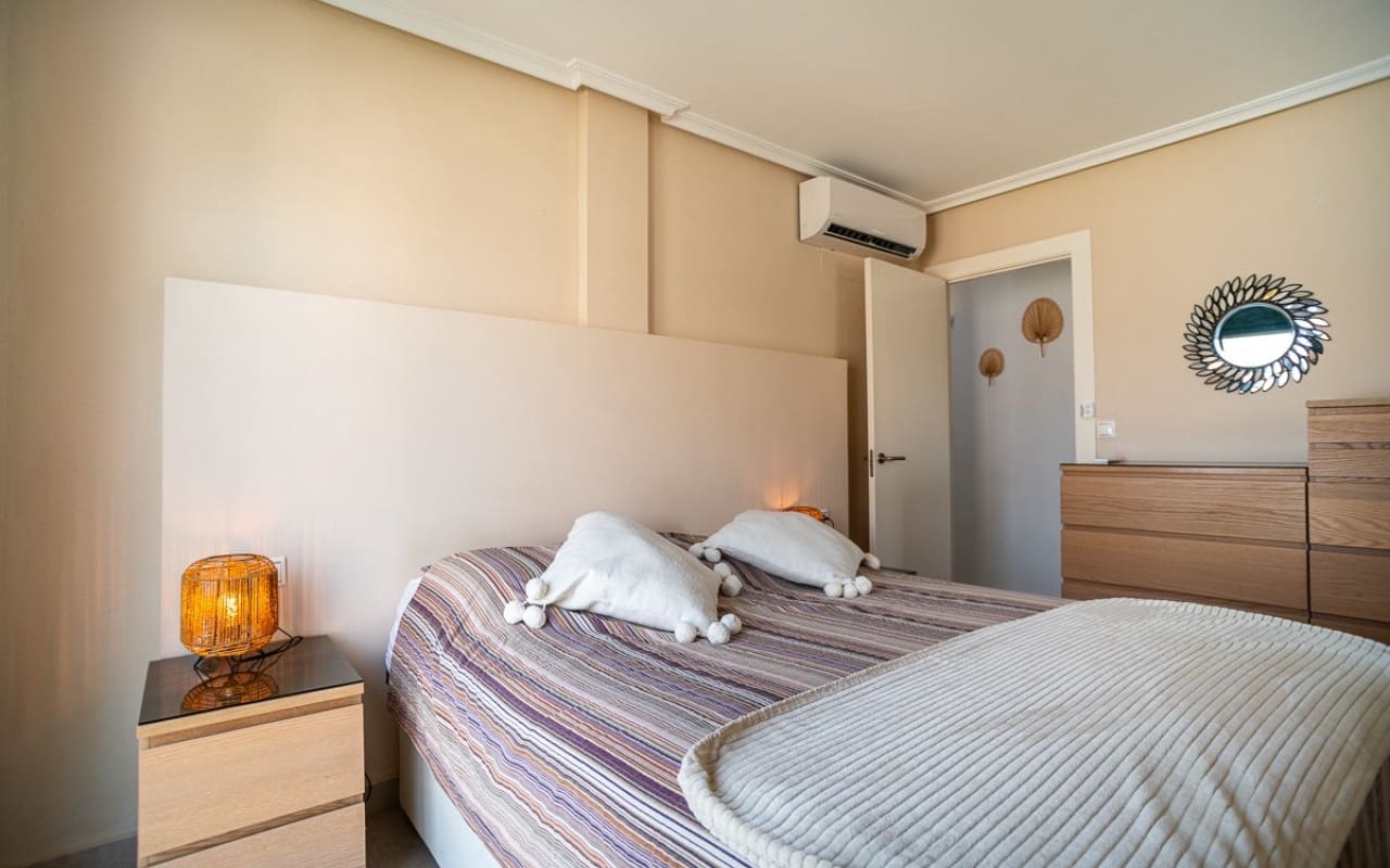 3 soveværelse Semi-Rækkehus til salg i Los Balcones med swimmingpool - € 285.000 (Ref: 9199931)