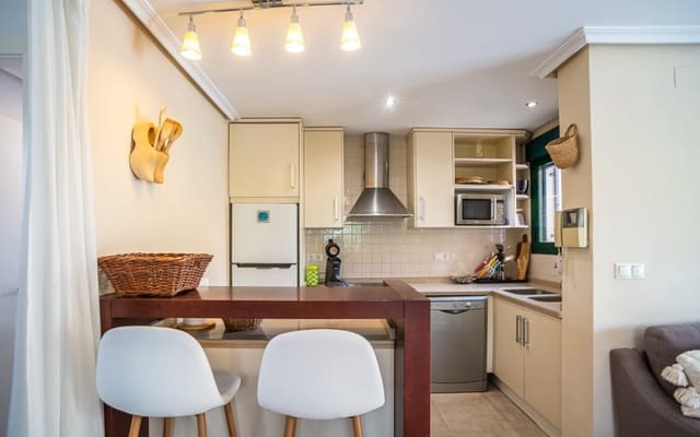 3 soverom Kjedet enebolig til salgs i Los Balcones med svømmebasseng - € 285 000 (Ref: 9199931)