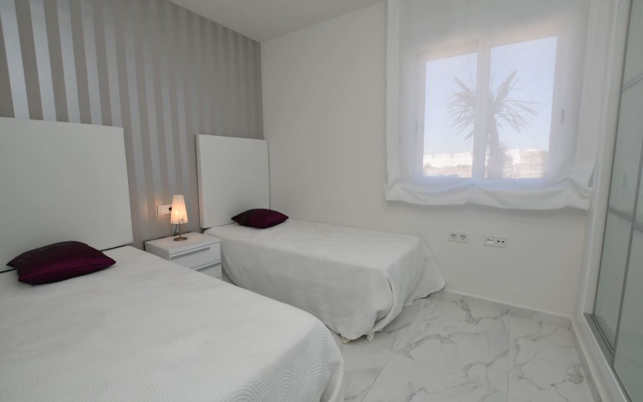 2 slaapkamer Huis te koop in San Miguel de Salinas met zwembad - € 273.800 (Ref: 9200043)