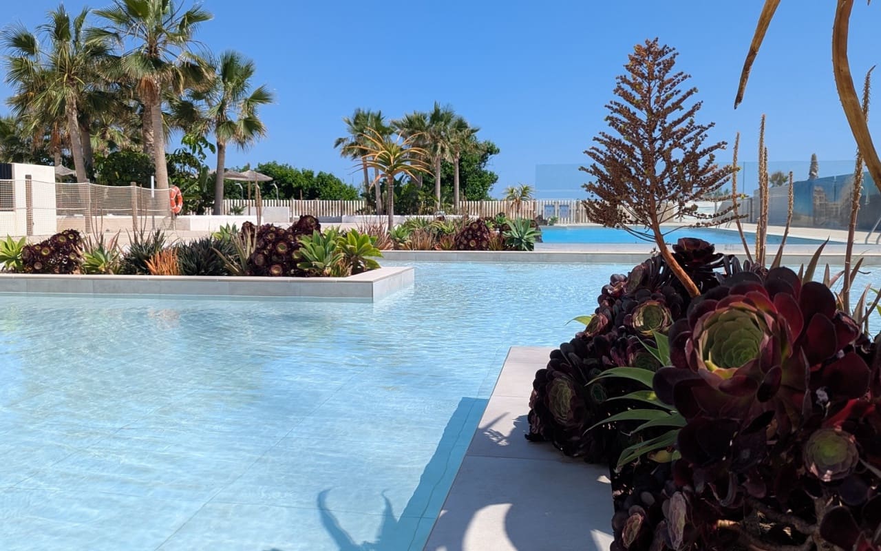 2 soveværelse Lejlighed til salg i Denia med swimmingpool - € 355.000 (Ref: 9200053)