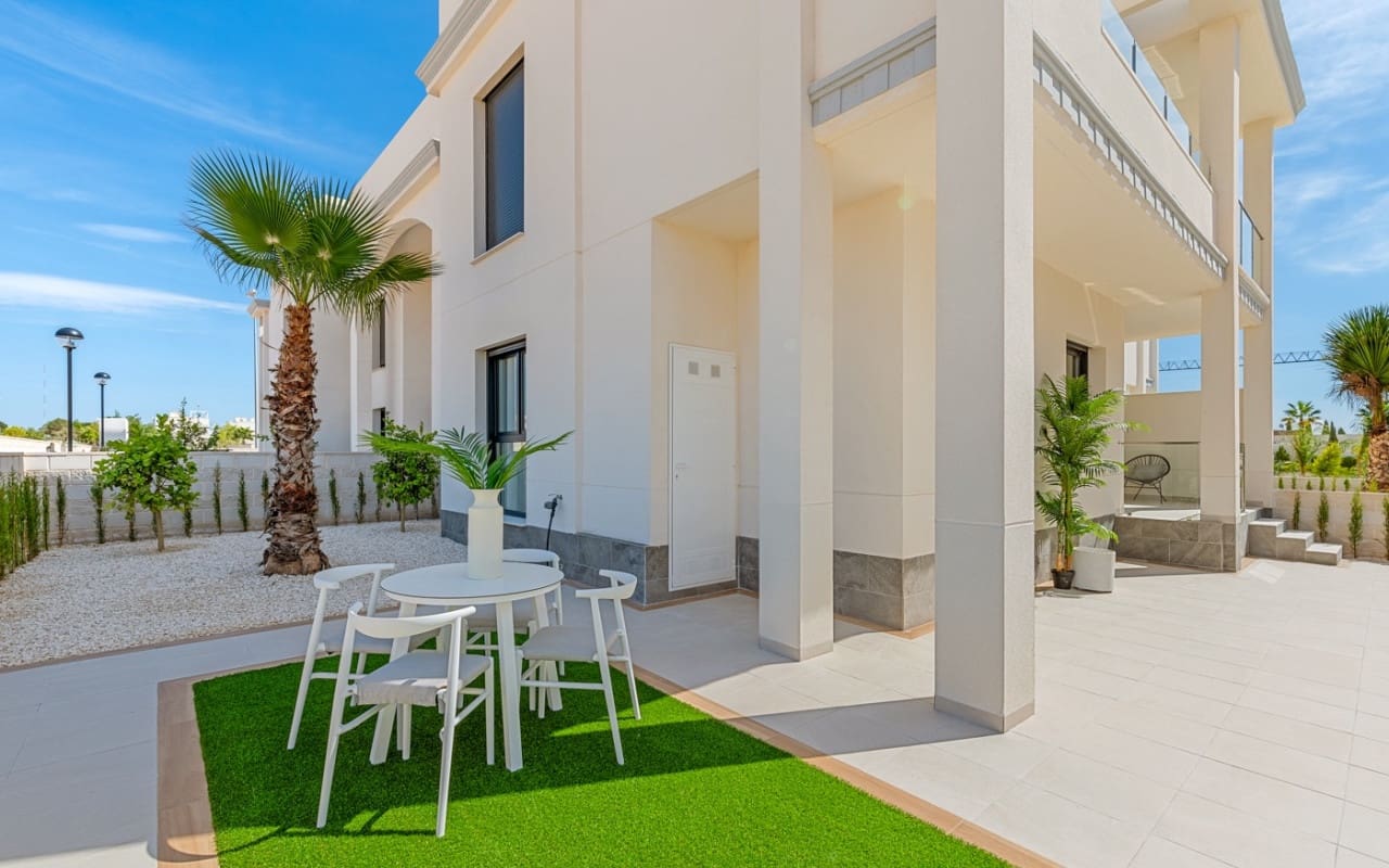 Apartamento de 3 habitaciones en Rojales en venta con piscina - 380.540 € (Ref: 9200059)