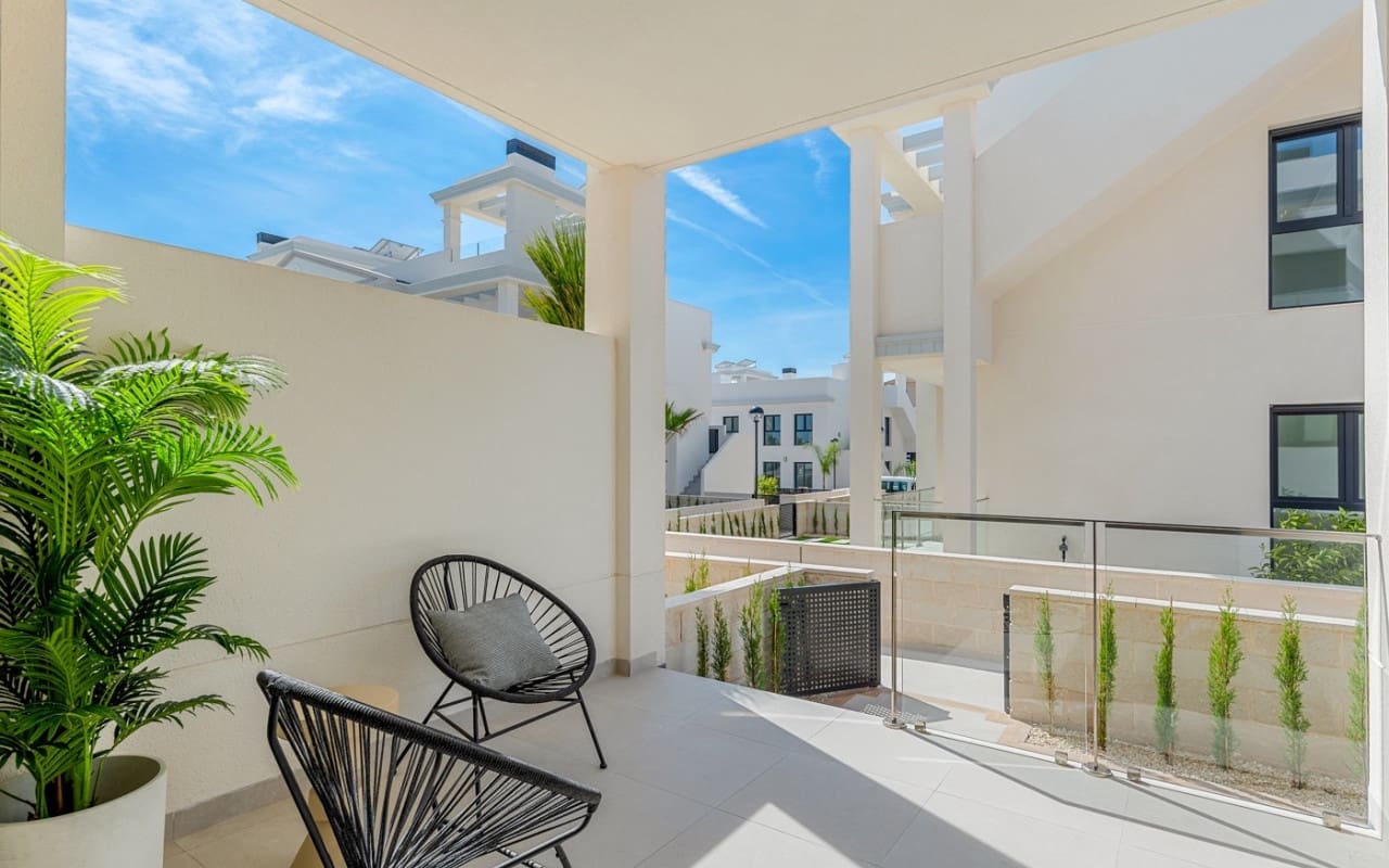 Apartamento de 3 habitaciones en Rojales en venta con piscina - 380.540 € (Ref: 9200059)