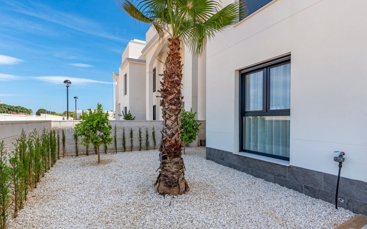 Apartamento de 3 habitaciones en Rojales en venta con piscina - 380.540 € (Ref: 9200059)