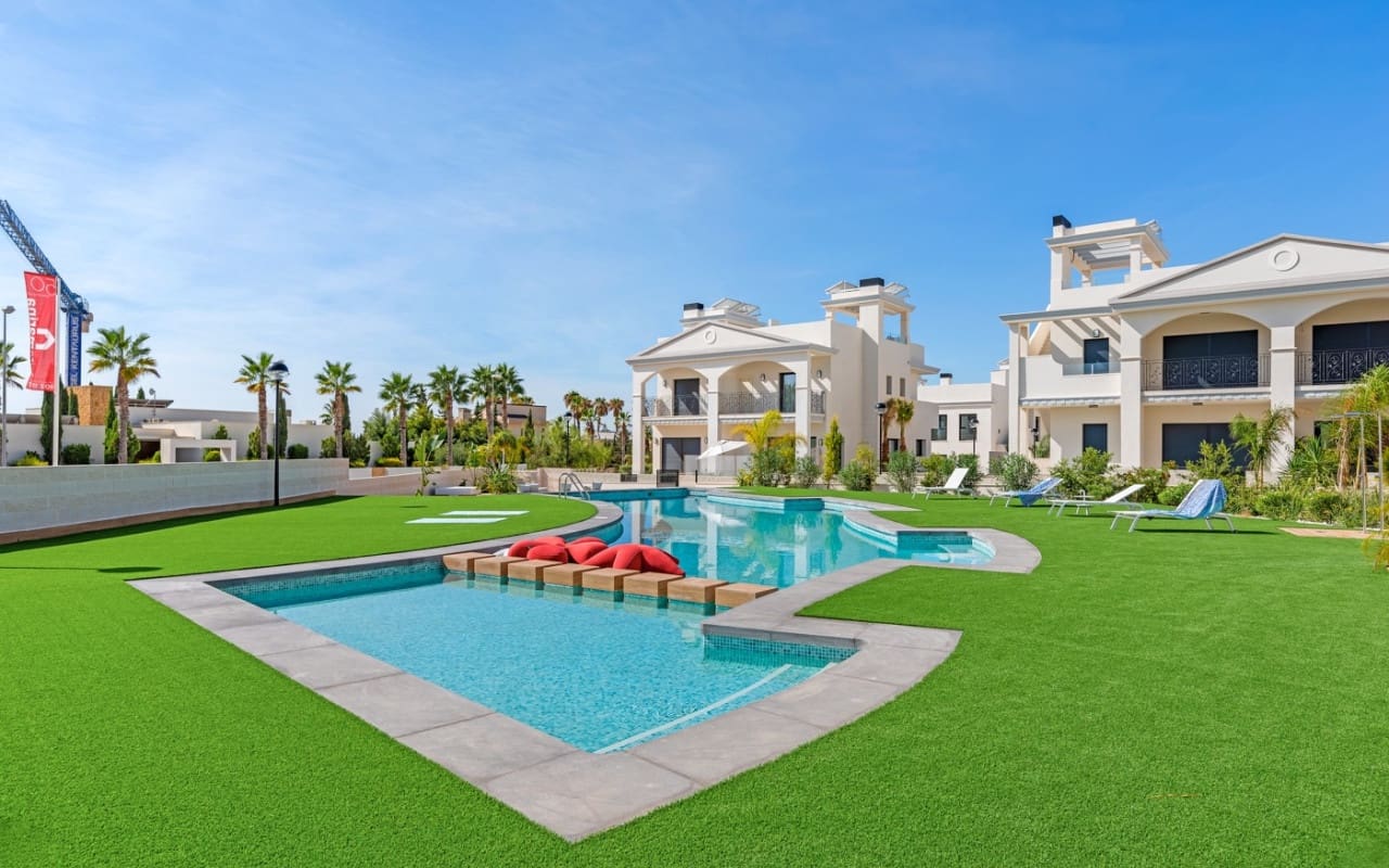 Apartamento de 3 habitaciones en Rojales en venta con piscina - 380.540 € (Ref: 9200059)