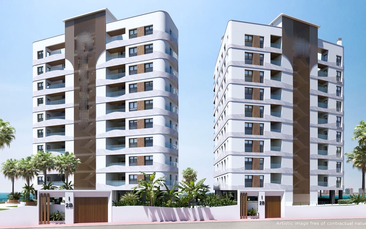 2 slaapkamer Strandappartement te koop in La Manga del Mar Menor met zwembad - € 473.000 (Ref: 9200060)