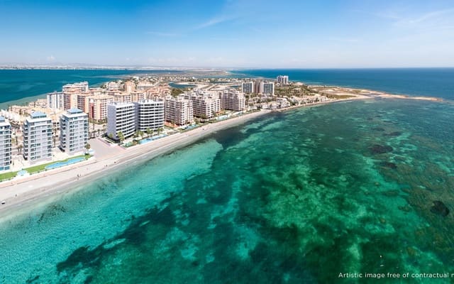 2 slaapkamer Strandappartement te koop in La Manga del Mar Menor met zwembad - € 473.000 (Ref: 9200060)