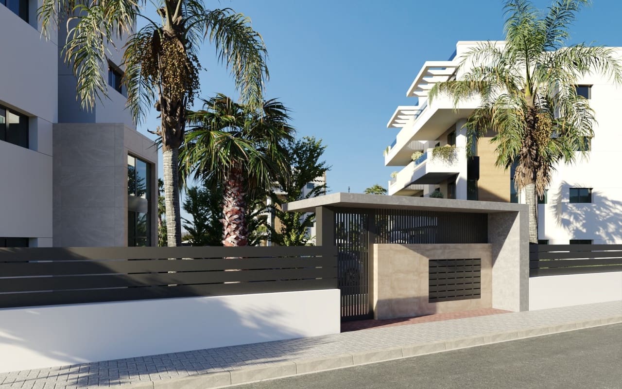 2 soveværelse Lejlighed til salg i Los Alcazares med swimmingpool garage - € 264.900 (Ref: 9211421)