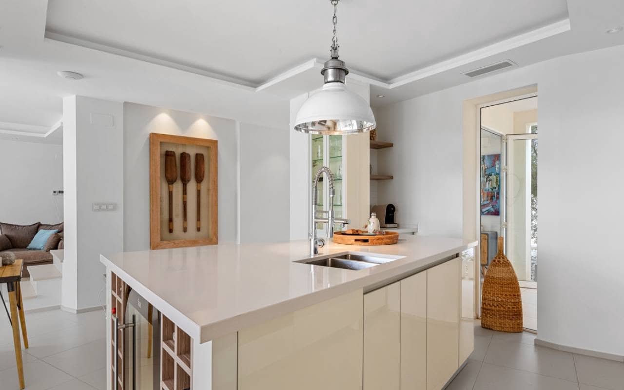 5 quarto Moradia para venda em Ciudad Quesada com piscina - 1 499 999 € (Ref: 9227442)