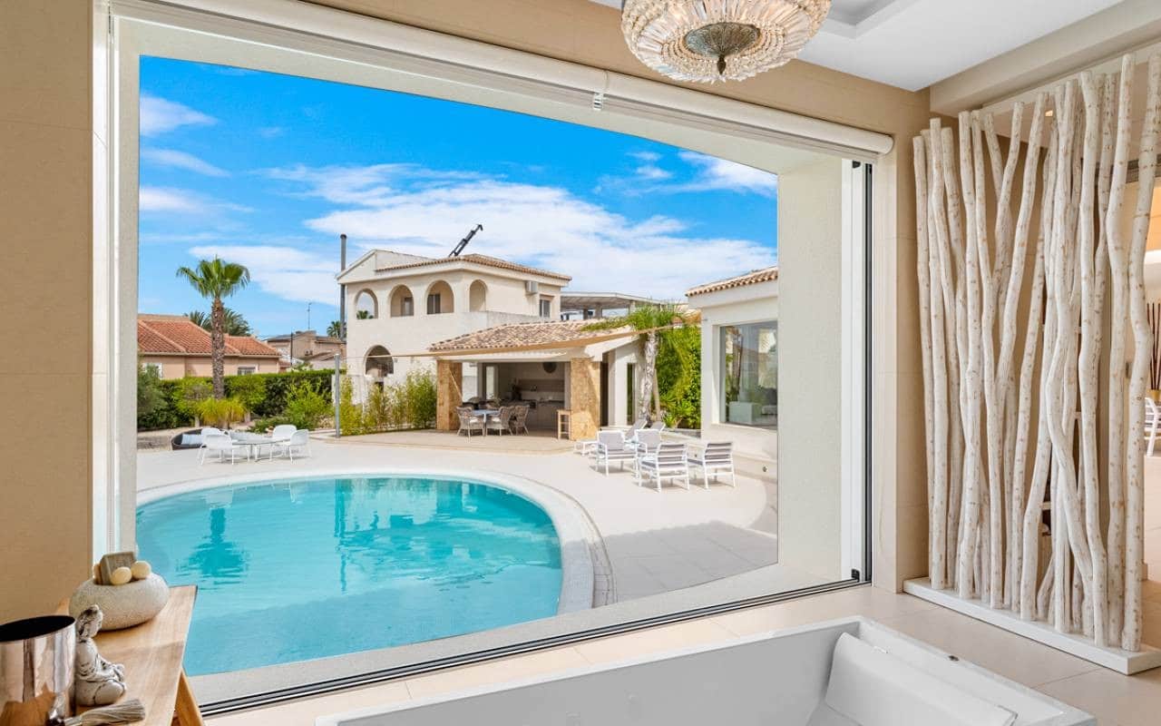 5 quarto Moradia para venda em Ciudad Quesada com piscina - 1 499 999 € (Ref: 9227442)