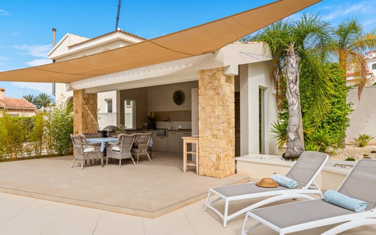 5 quarto Moradia para venda em Ciudad Quesada com piscina - 1 499 999 € (Ref: 9227442)