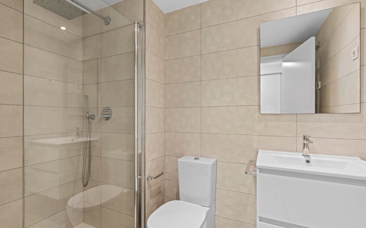 2 slaapkamer Appartement te koop in Orihuela Costa met zwembad - € 479.000 (Ref: 9227447)