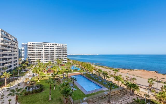 2 slaapkamer Appartement te koop in Punta Prima, Orihuela met zwembad - € 479.000 (Ref: 9227447)