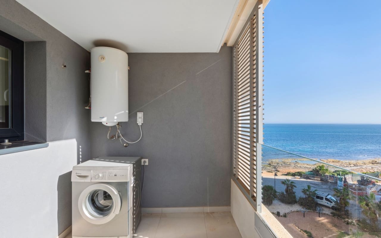 2 slaapkamer Appartement te koop in Orihuela Costa met zwembad - € 479.000 (Ref: 9227447)