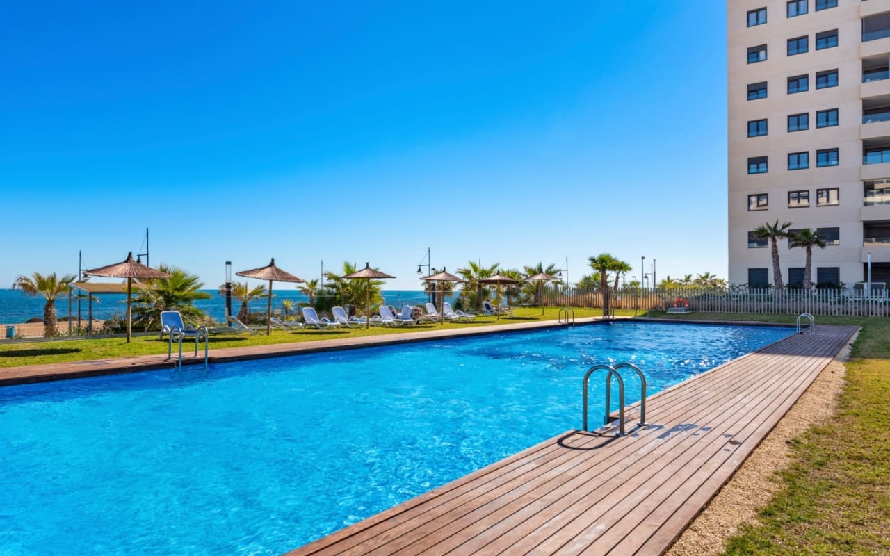 2 slaapkamer Appartement te koop in Orihuela Costa met zwembad - € 479.000 (Ref: 9227447)