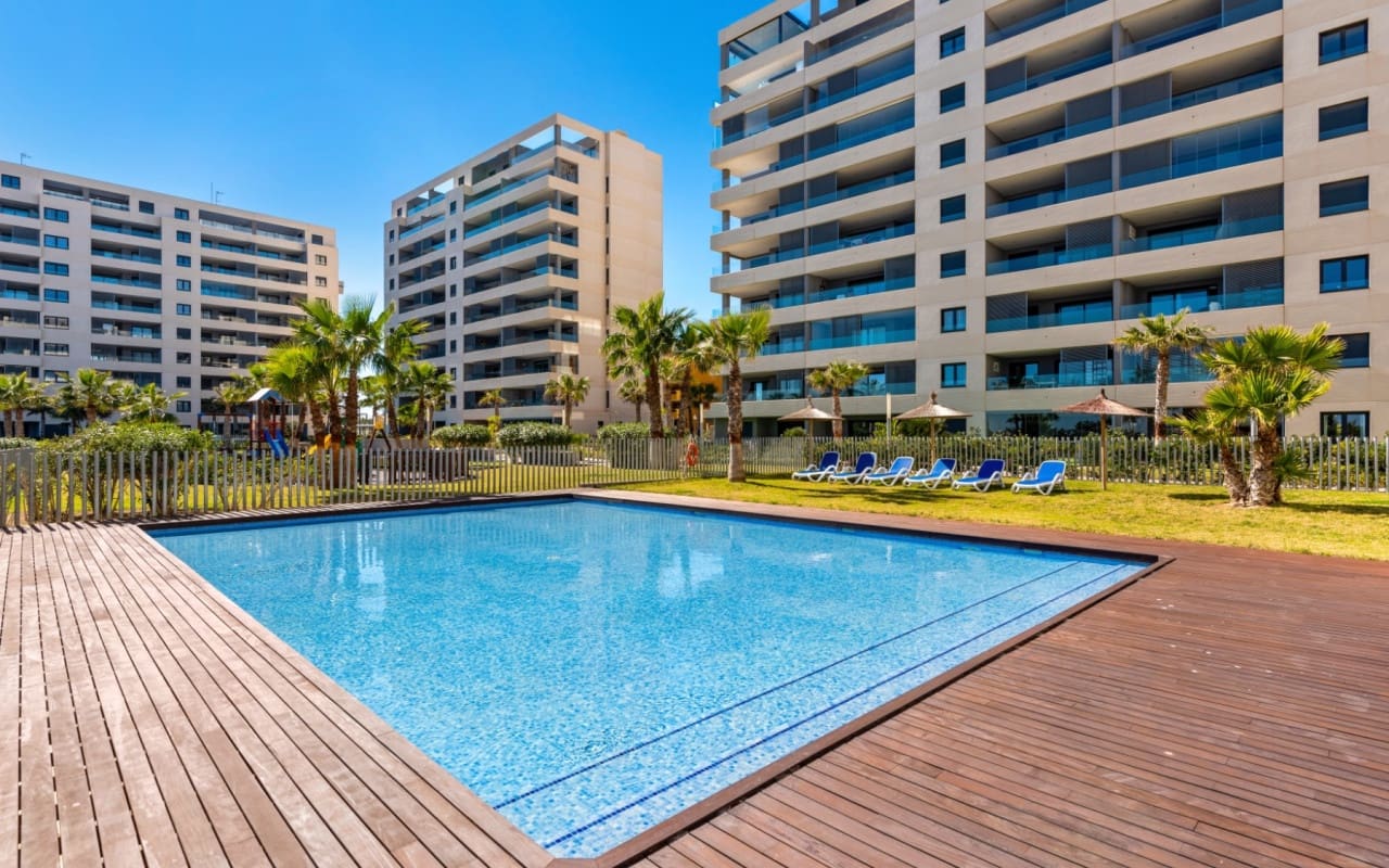 2 slaapkamer Appartement te koop in Orihuela Costa met zwembad - € 479.000 (Ref: 9227447)