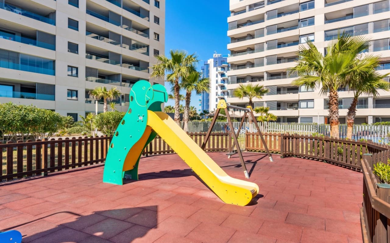 2 slaapkamer Appartement te koop in Orihuela Costa met zwembad - € 479.000 (Ref: 9227447)