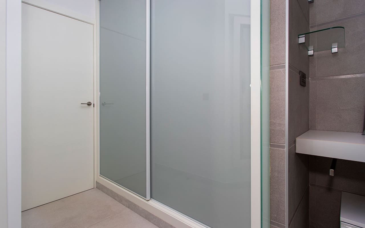 3 slaapkamer Appartement te huur in Alicante stad met zwembad garage - € 950 (Ref: 9263388)