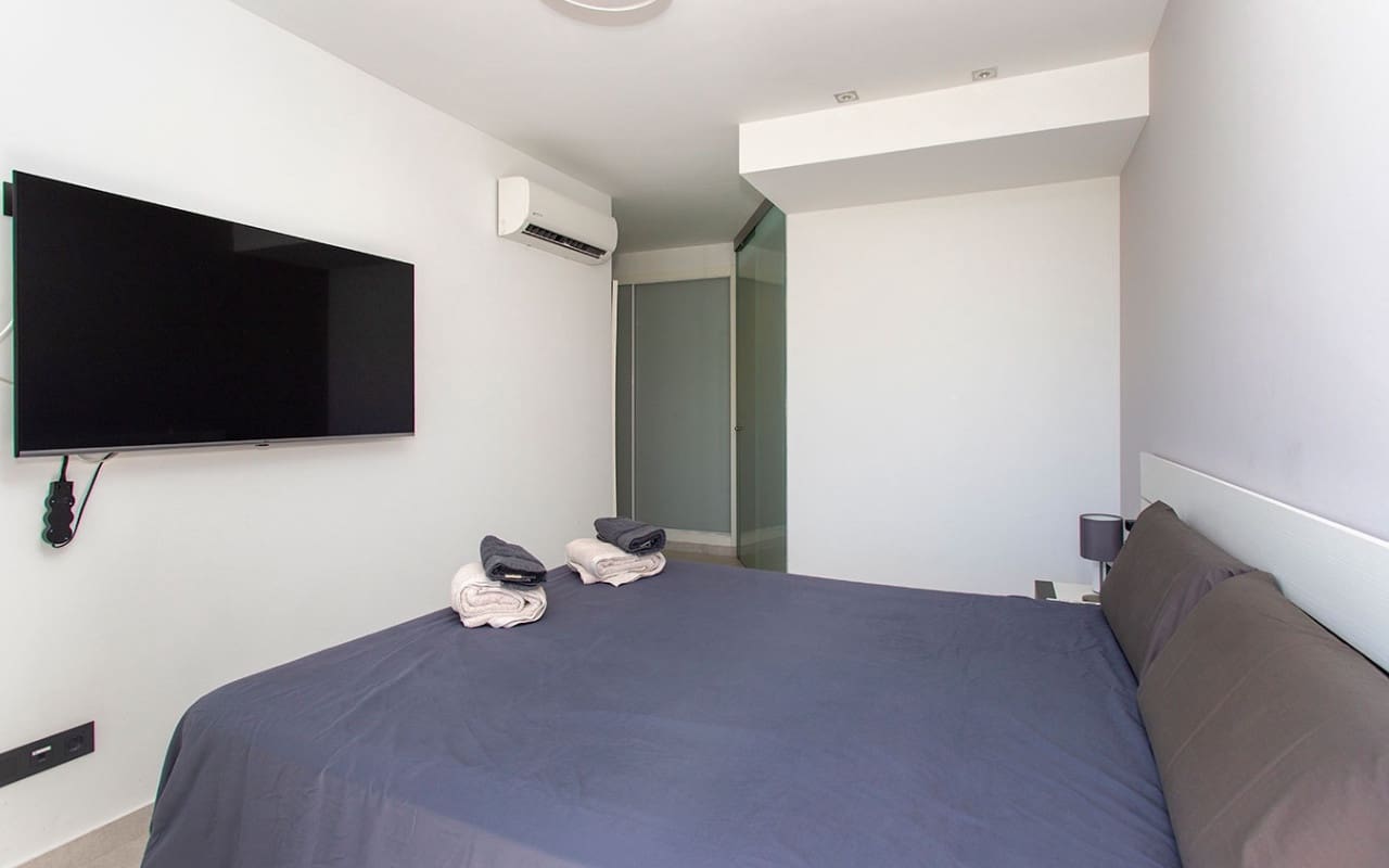 3 slaapkamer Appartement te huur in Alicante stad met zwembad garage - € 950 (Ref: 9263388)