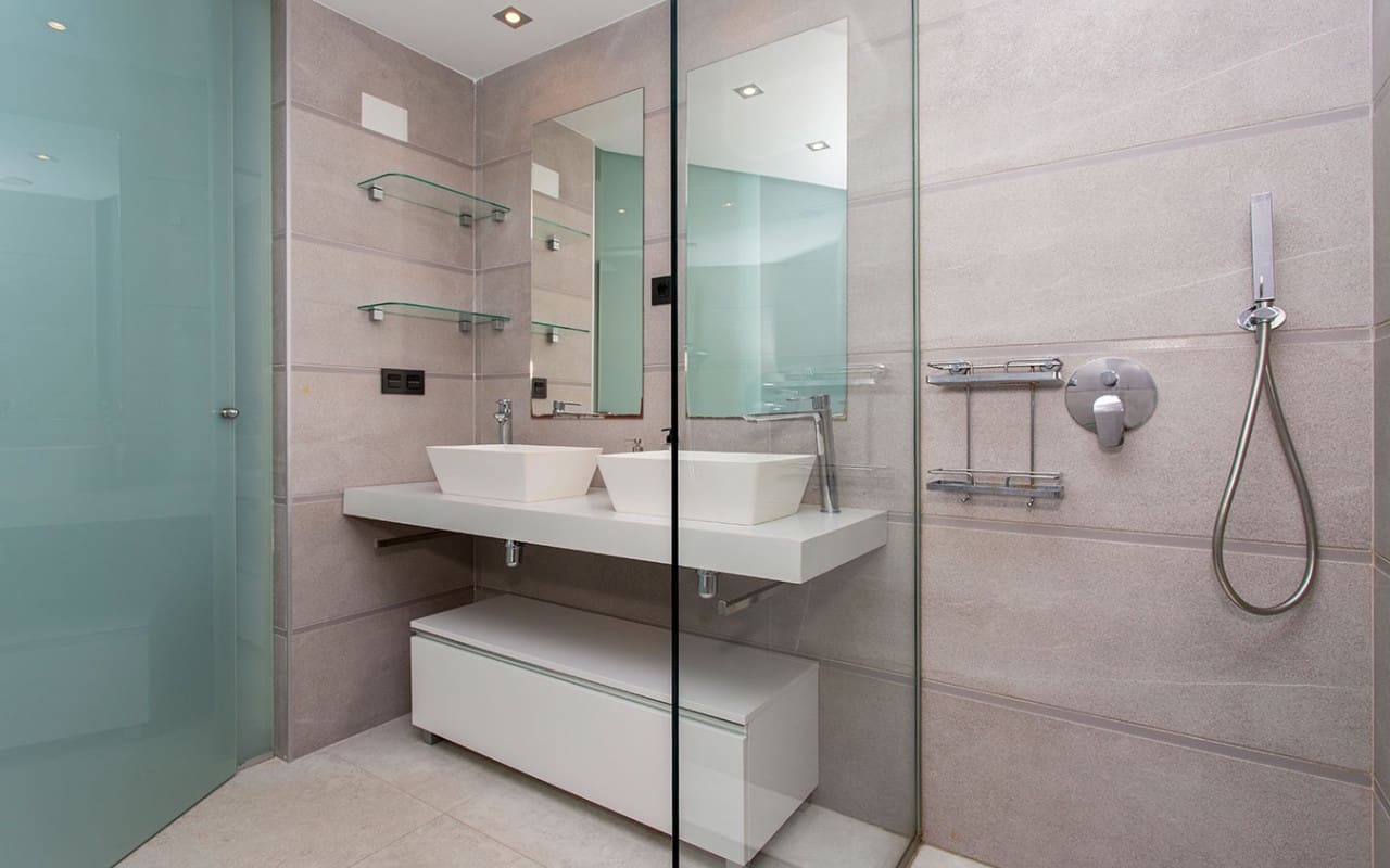 3 slaapkamer Appartement te huur in Alicante stad met zwembad garage - € 950 (Ref: 9263388)