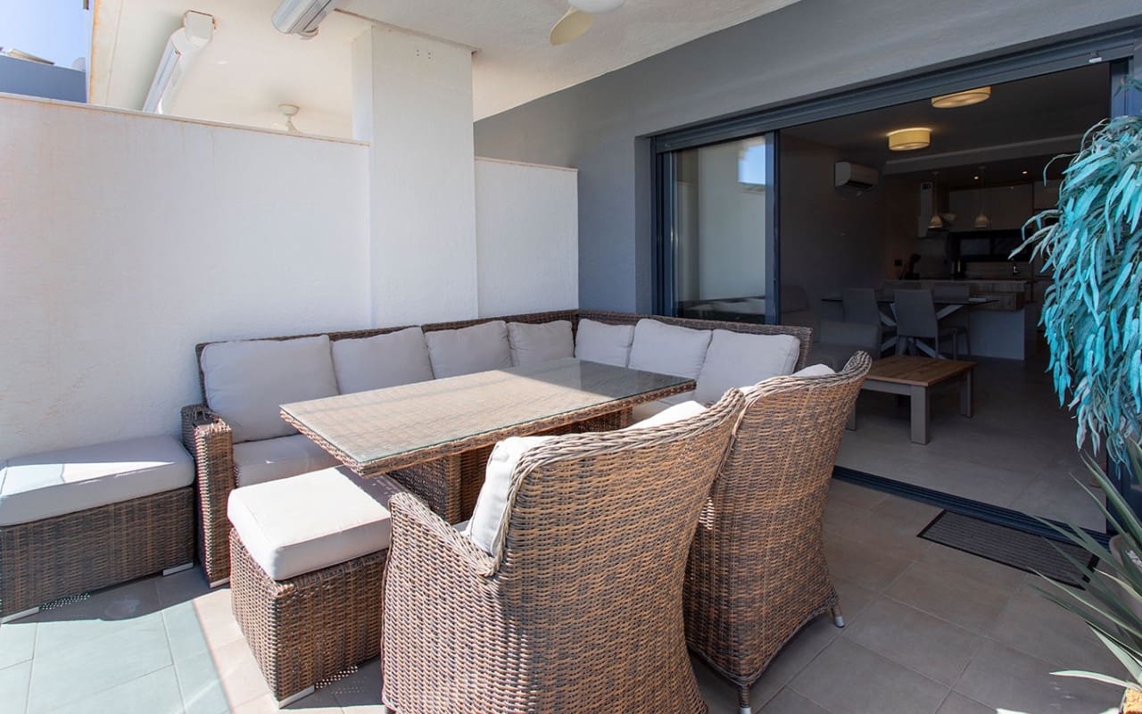 3 slaapkamer Appartement te huur in Alicante stad met zwembad garage - € 950 (Ref: 9263388)