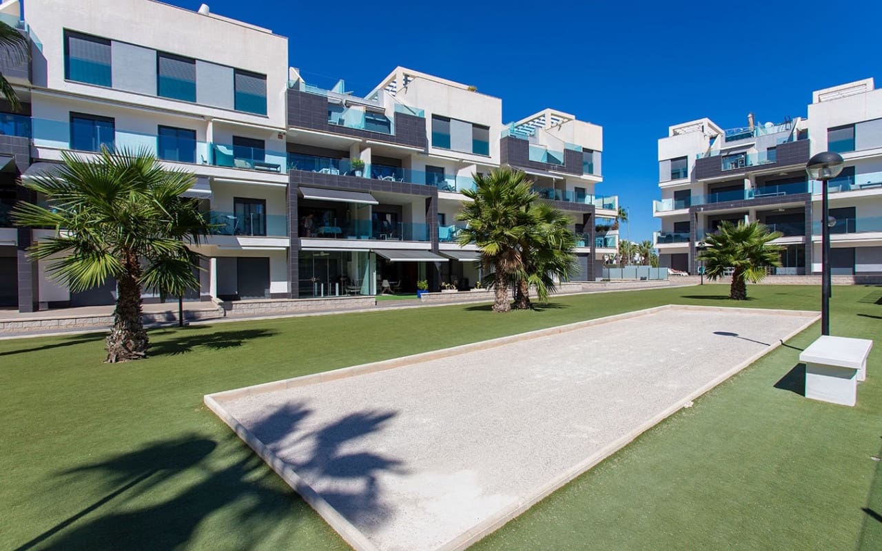 3 slaapkamer Appartement te huur in Alicante stad met zwembad garage - € 950 (Ref: 9263388)