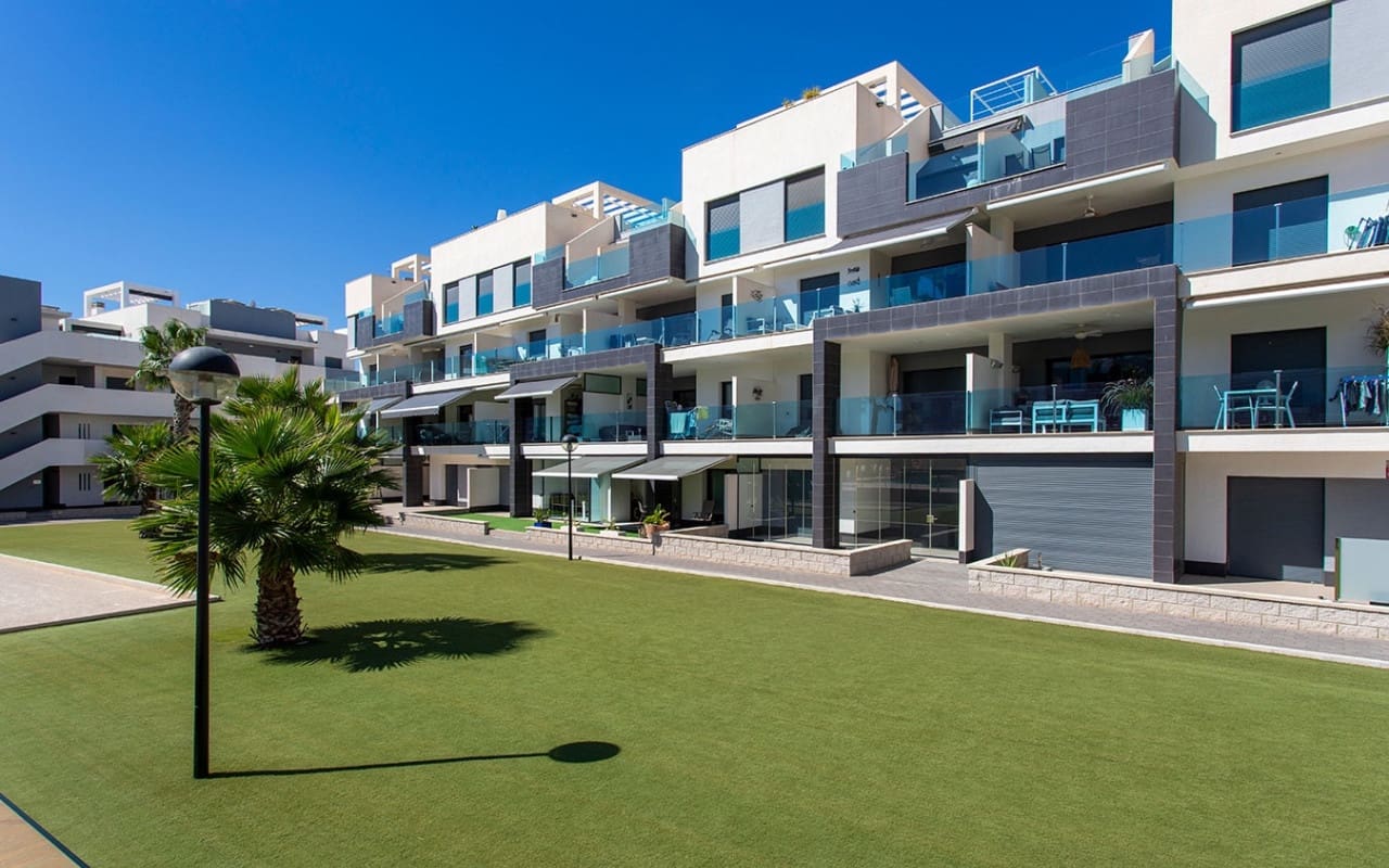 3 slaapkamer Appartement te huur in Alicante stad met zwembad garage - € 950 (Ref: 9263388)