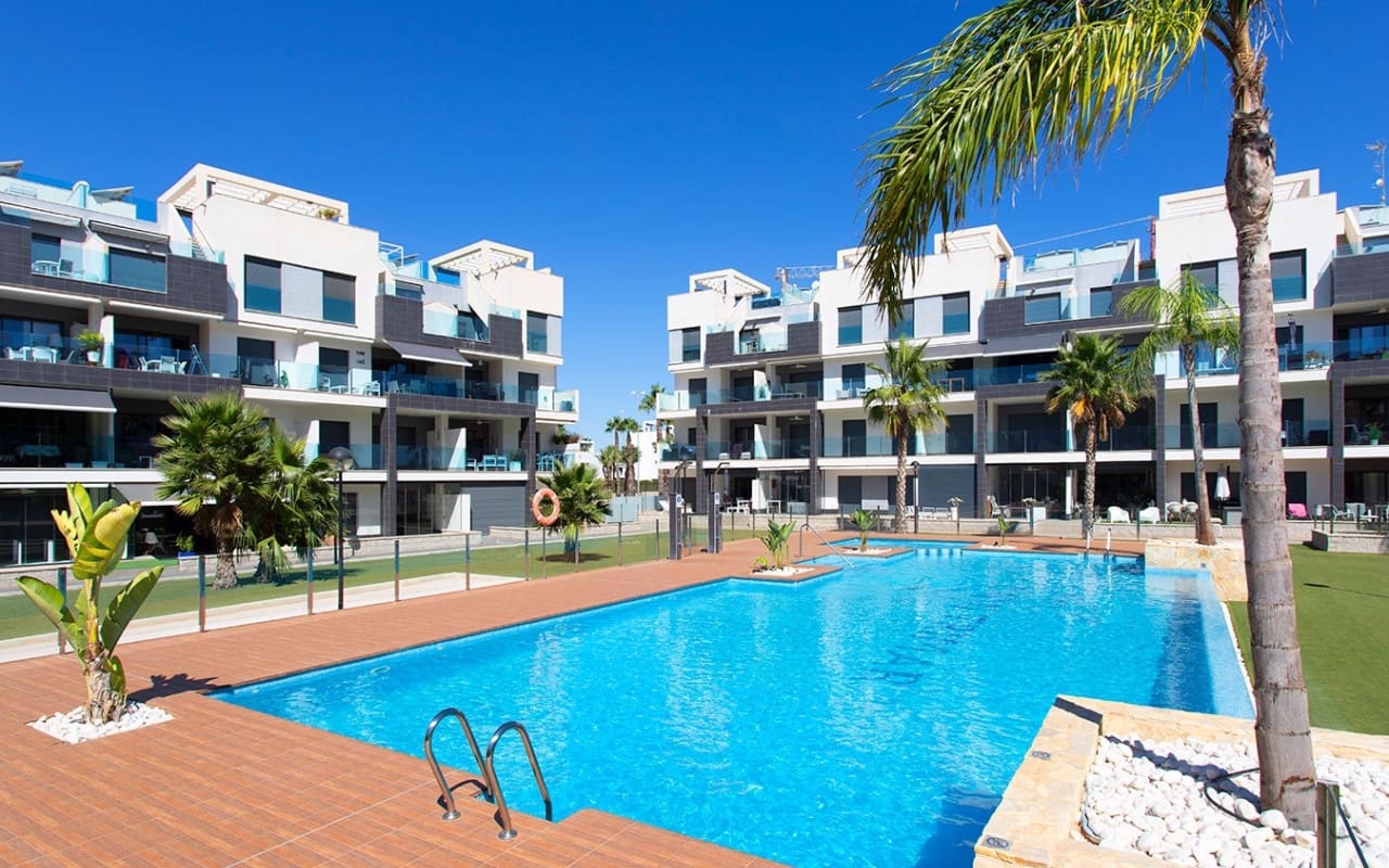 3 slaapkamer Appartement te huur in Alicante stad met zwembad garage - € 950 (Ref: 9263388)