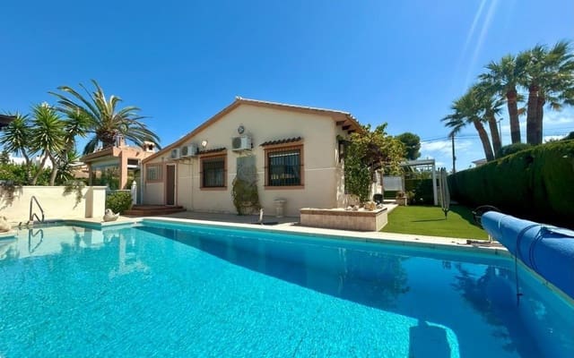 3 soverom Villa til salgs i Cabo Roig, Orihuela med svømmebasseng - € 790 000 (Ref: 9270248)
