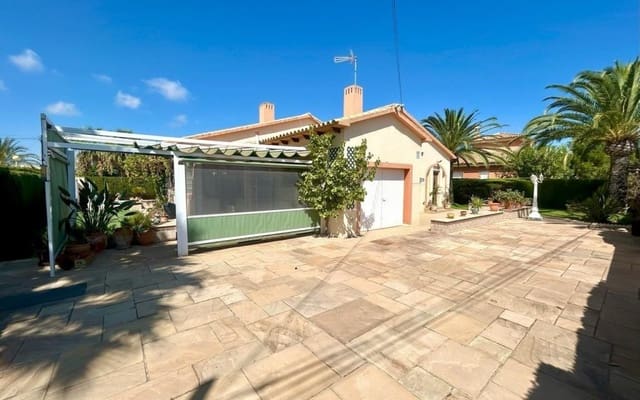 3 soverom Villa til salgs i Cabo Roig, Orihuela med svømmebasseng - € 790 000 (Ref: 9270248)