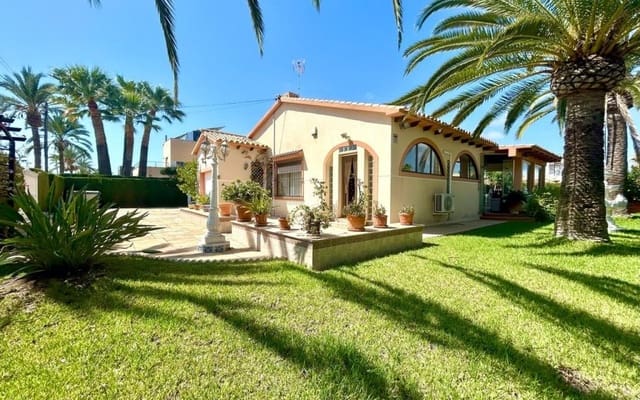 3 soverom Villa til salgs i Cabo Roig, Orihuela med svømmebasseng - € 790 000 (Ref: 9270248)