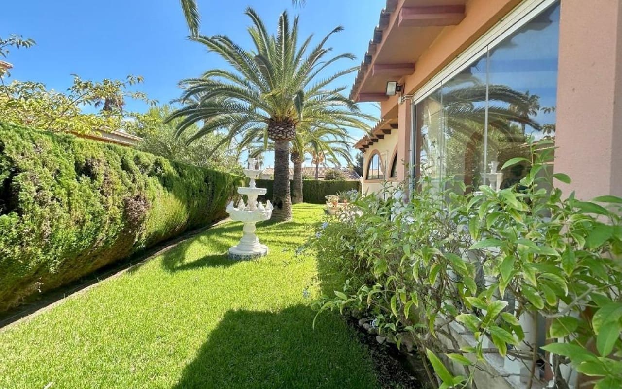 3 soverom Villa til salgs i Cabo Roig med svømmebasseng - € 790 000 (Ref: 9270248)