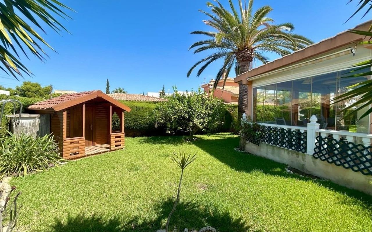 3 soverom Villa til salgs i Cabo Roig med svømmebasseng - € 790 000 (Ref: 9270248)