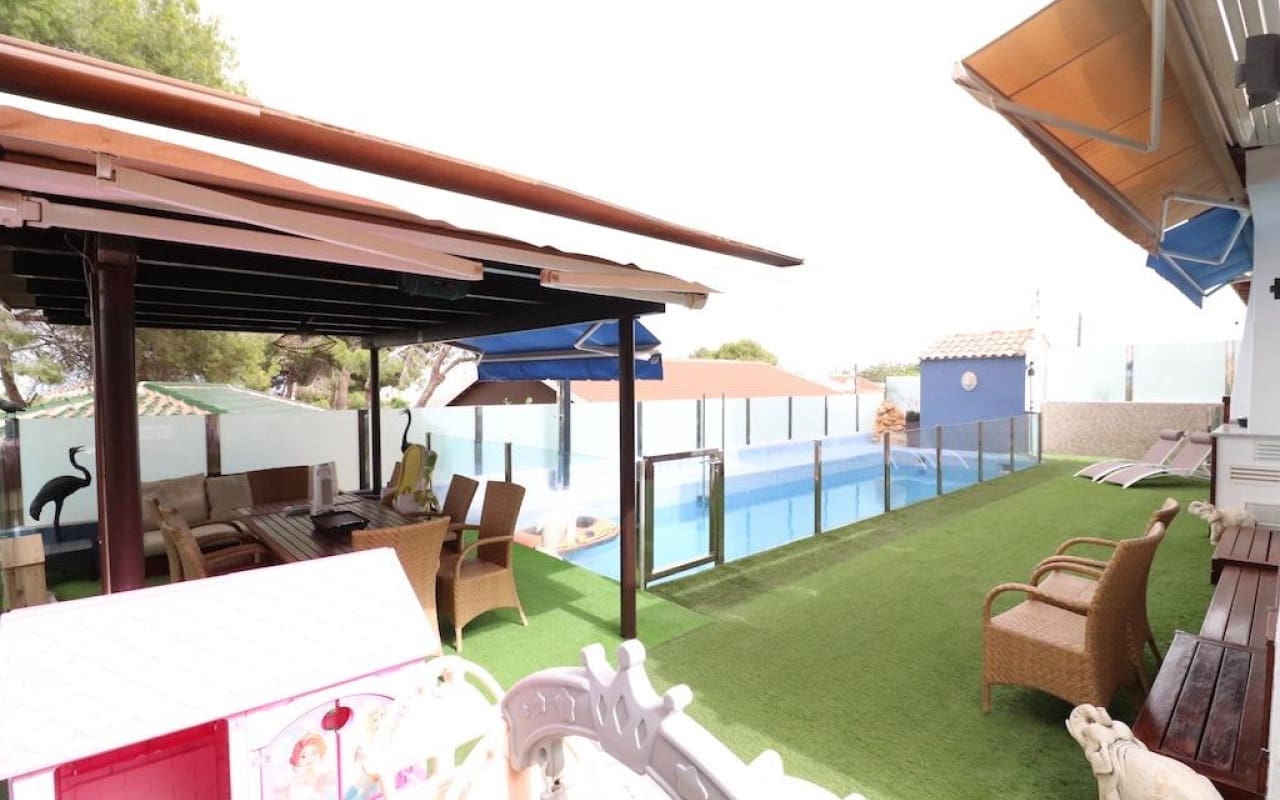 3 camera da letto Villa in vendita in Orihuela Costa con piscina - 460.000 € (Rif: 9270249)