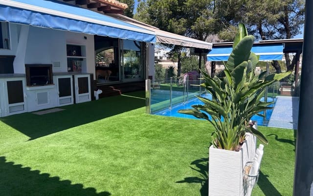 3 camera da letto Villa in vendita in Lomas de Cabo Roig - Los Dolses, Orihuela con piscina - 460.000 € (Rif: 9270249)