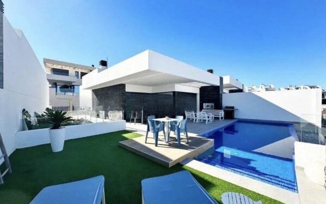 3 camera da letto Villa in vendita in Ciudad Quesada, Rojales con piscina - 618.000 € (Rif: 9270251)