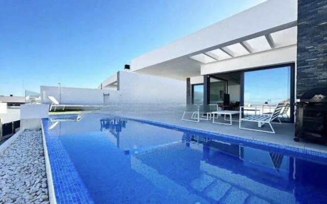 3 camera da letto Villa in vendita in Ciudad Quesada, Rojales con piscina - 618.000 € (Rif: 9270251)