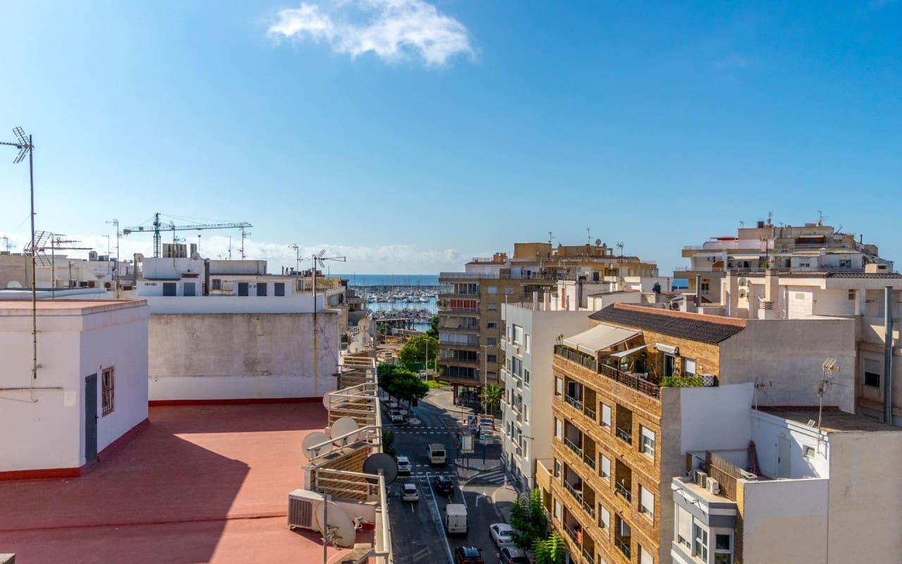 3 sypialnia Apartament na sprzedaż w Torrevieja - 225 000 € (Ref: 9270254)