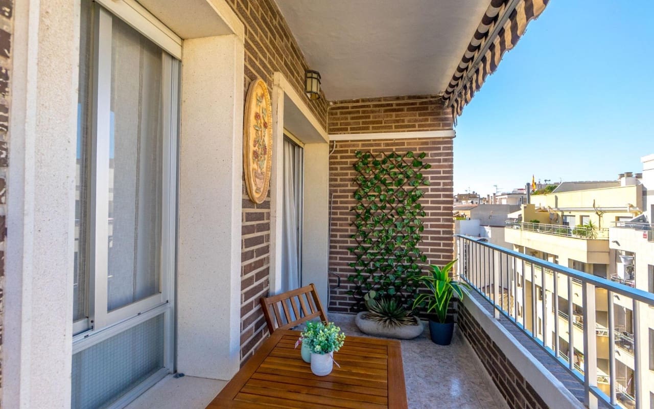 3 sypialnia Apartament na sprzedaż w Torrevieja - 225 000 € (Ref: 9270254)