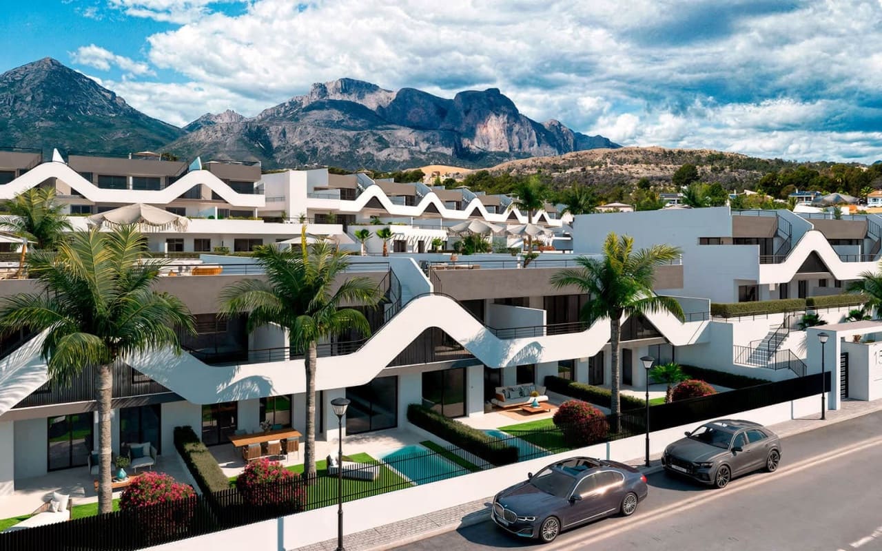 2 sypialnia Dom na sprzedaż w Alfaz del Pi / L'Alfas del Pi z basenem - 320 000 € (Ref: 9273098)